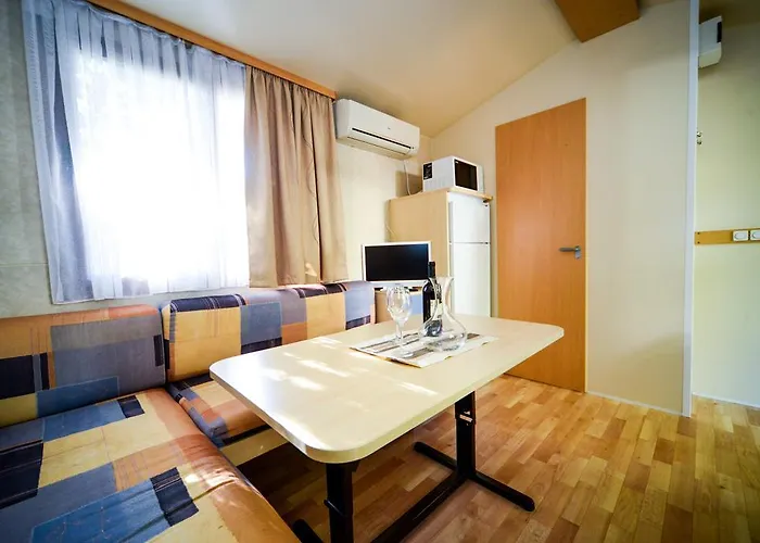 Mobile Homes Punta 3*